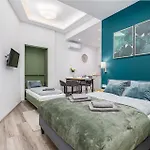 Stylish דירה